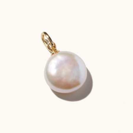 Round Pearl Pendant Gold